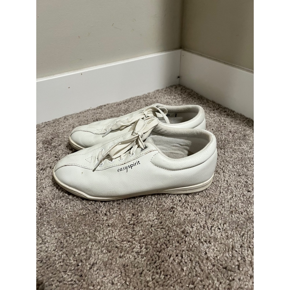 Easy Spirit AP1 Womens White Leather Walking Shoes Sneakers ESAP1 Size 8